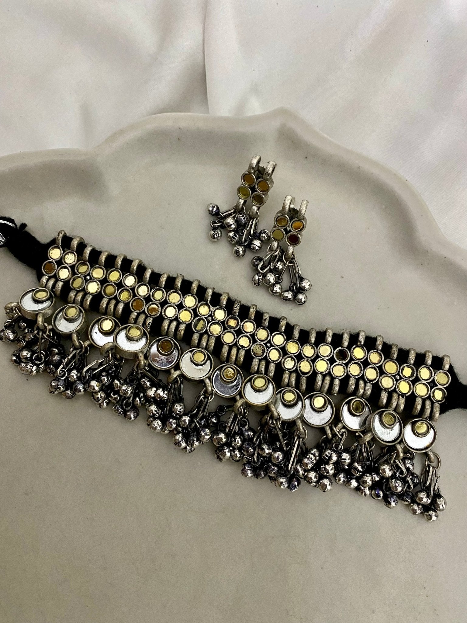 Afghani Choker