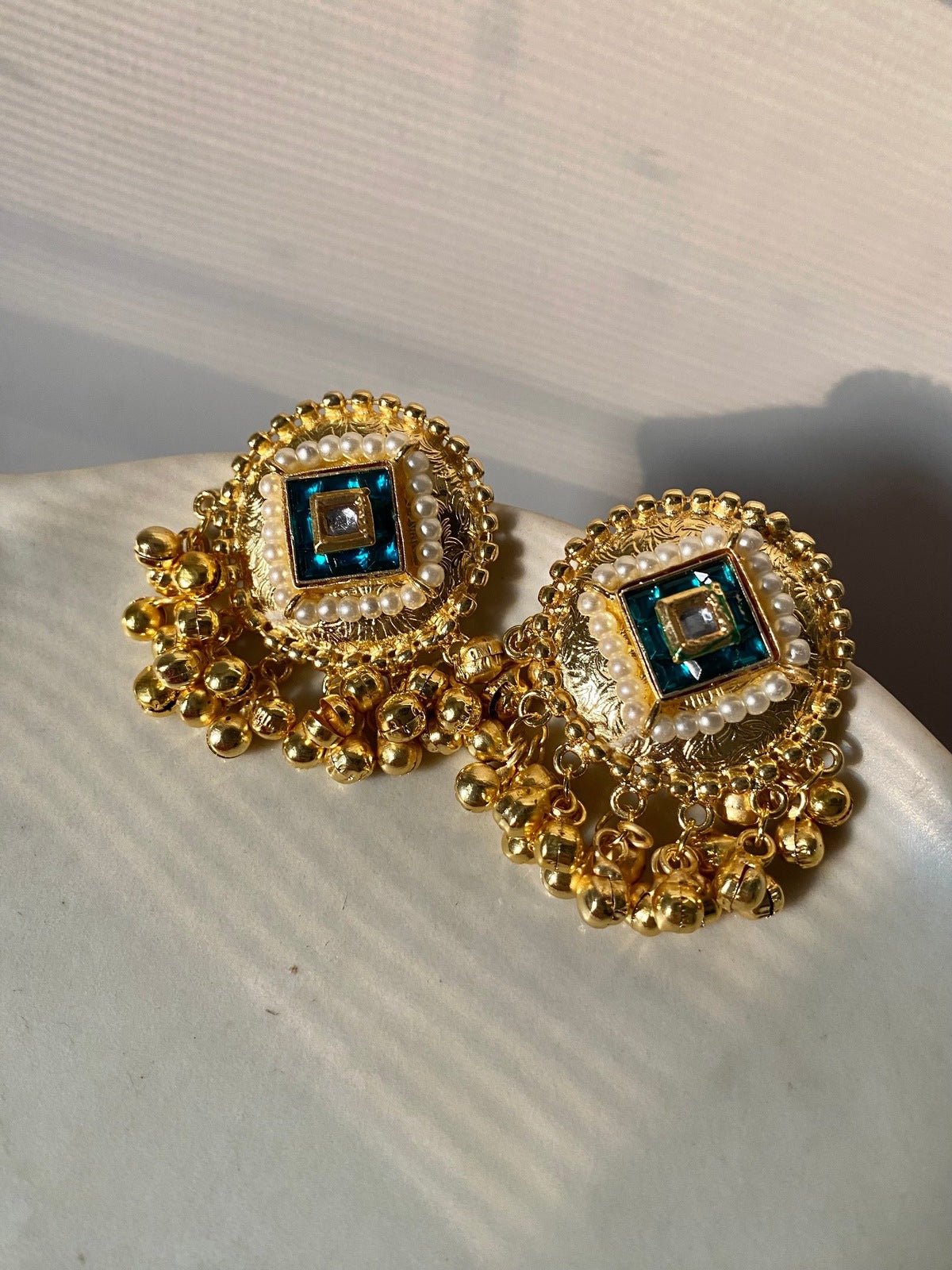 Kundan Studs