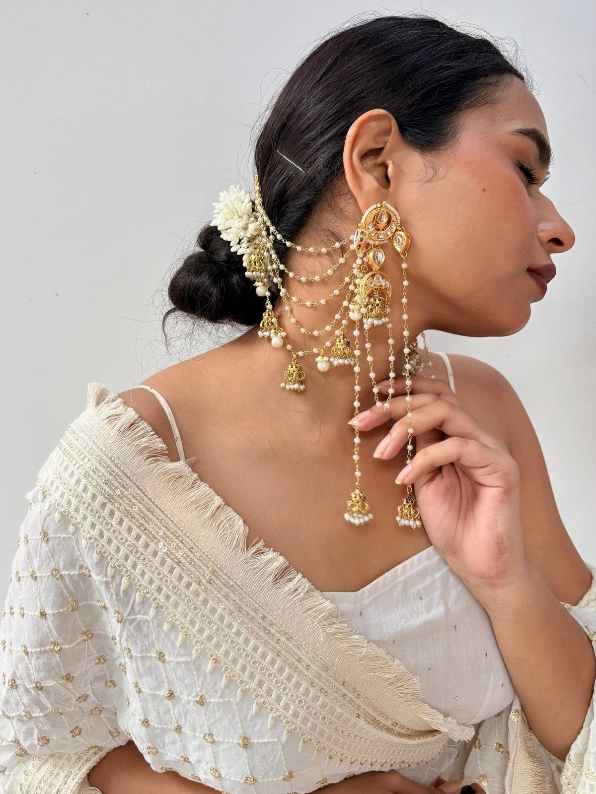 Maaheru String Earrings