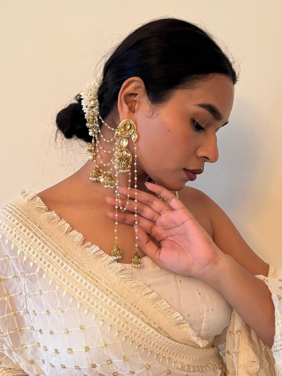 Maaheru String Earrings