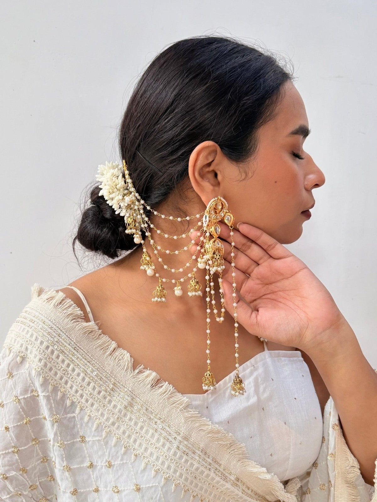 Maaheru String Earrings