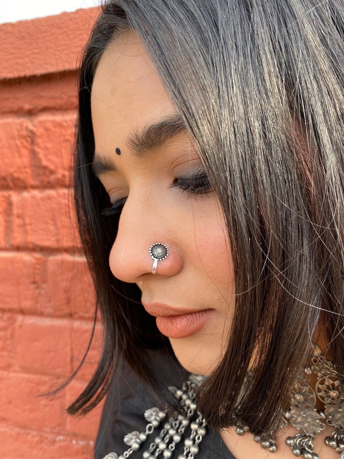 Dotted Nose pin